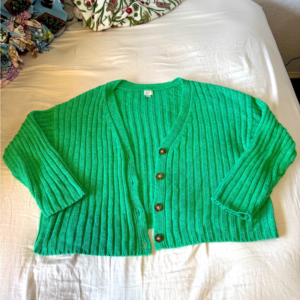 A.New day sweater size xl